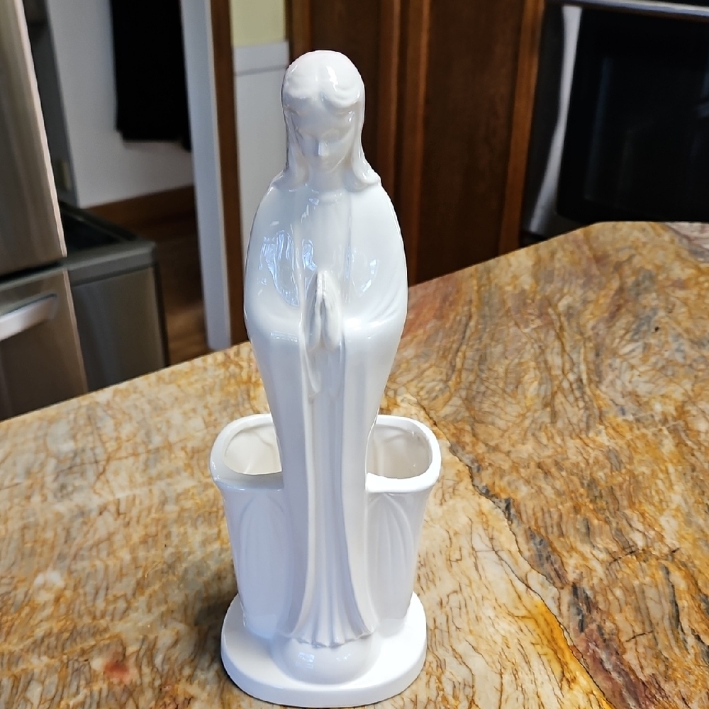 NAPCOWARE Praying Madonna Virgin Mary Porcelain Ceramic Planter Holder